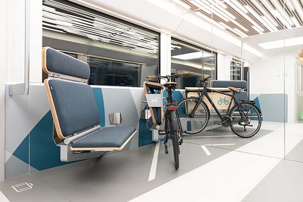 Plug-&-Play-Sitze bieten Platz für Reisende oder Fahrräder.