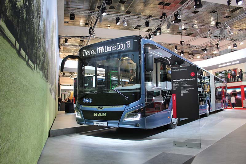 Premiere feierte der 18,75 m lange MAN Lion’s City 19 EfficientHybrid.
